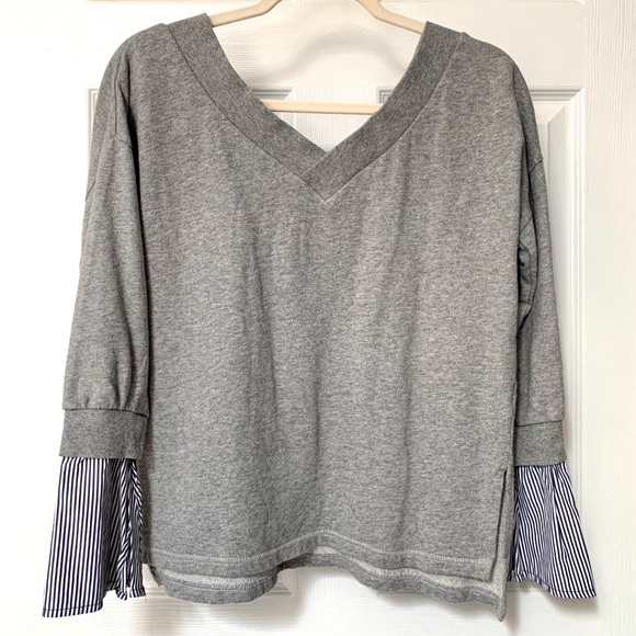 V Neck Bell Sleeve Sweater - Picture 8 of 8
